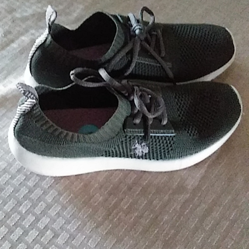 U.S. Polo Assn. Sneakers SIZE 6